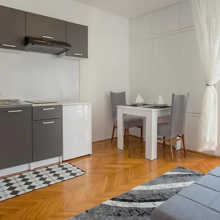 Διαμέρισμα Rose *